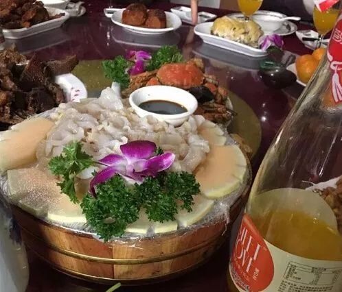 同事結(jié)婚只給100紅包，線路板廠小編都覺得尷尬，結(jié)果…廣東人的評論亮了，哈哈哈